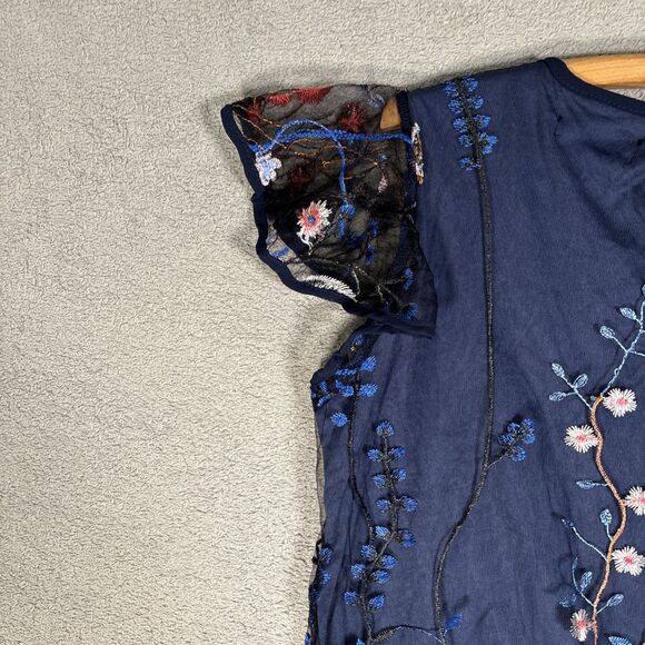 NWT CBR Top Womens Size‎ M Navy Blue Layered Mesh Embroidered Ditsy Forest Fairy - Picture 14 of 14